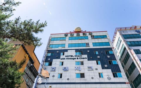 Gimhae Jangyu Check hotel Vacation rental in Busan