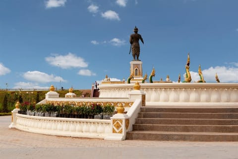 Original Sanjiang Hanging Garden Hotel 梦之南酒店（原三江空中花园酒店） Vacation rental in Vientiane