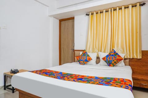 FabHotel Lake View Vacation rental in Pune