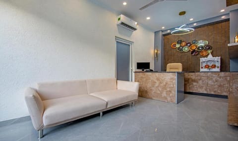 Treebo Premium Embassy Inn Vacation rental in Noida