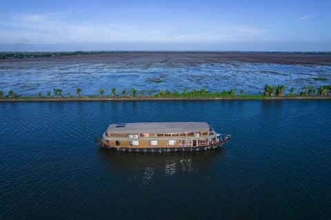 COCO Houseboats Vacation rental in Alappuzha