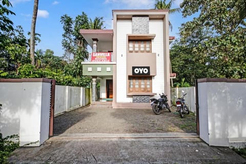 OYO Flagship Sanvilla Vacation rental in Alappuzha