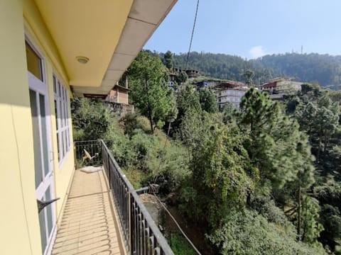 Goroomgo Sukh Dham Homestay Shimla Vacation rental in Shimla