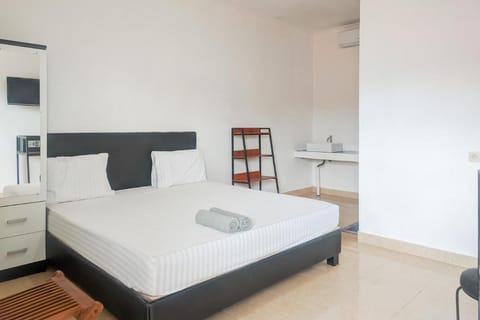 Urbanview Ava Guest House Goa Gong Vacation rental in Kuta Selatan