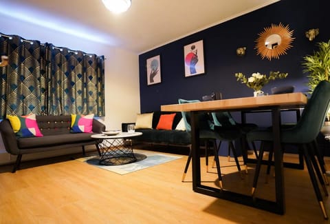 Enfield North London 3BR Apartment Vacation rental in Enfield