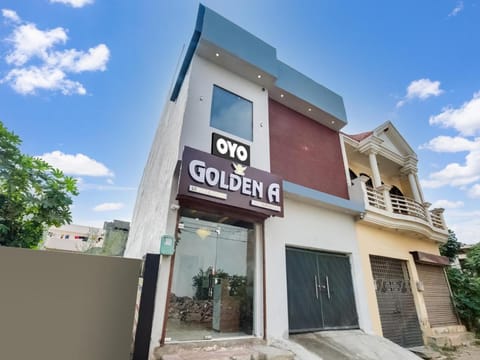 Hotel Golden A Vacation rental in Ludhiana