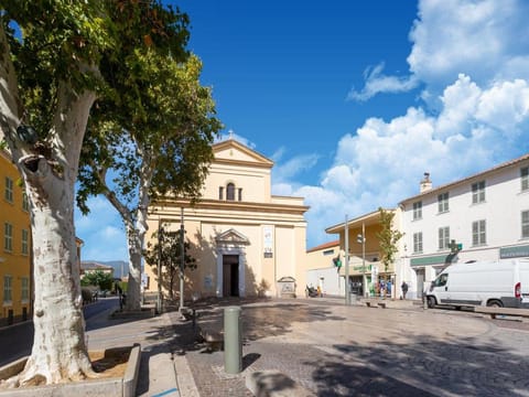 Villa in La Crau with private pool Vacation rental in Hyères