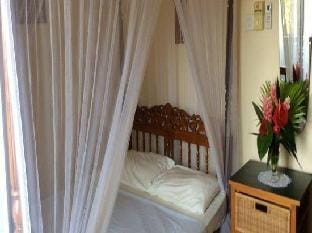 Sandaya's Place Vacation rental in Main Road