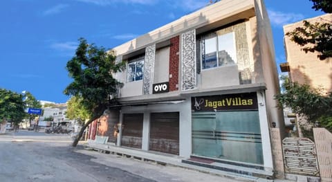 OYO Flagship Hotel Jagat Villa Vacation rental in Udaipur