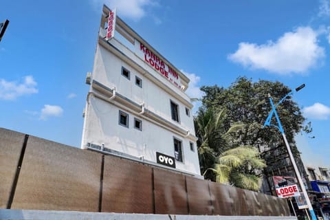 OYO Flagship Kanha Inn Lodging Vacation rental in Pune