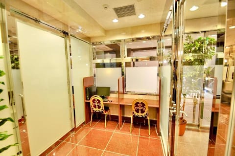 HiroshimaEkimae UniversalHotel Shinkansenguchimigi Vacation rental in Hiroshima