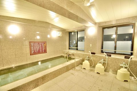 HiroshimaEkimae UniversalHotel Shinkansenguchimigi Vacation rental in Hiroshima