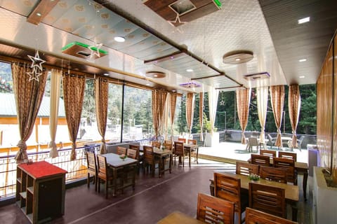 FabHotel River Bank Vacation rental in Manali