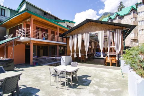 FabHotel River Bank Vacation rental in Manali