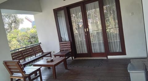 Resort Prima Cipayung Bogor Vacation rental in Cisarua