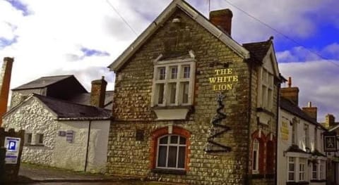 The White Lion Hotel Vacation rental in Llantwit Major