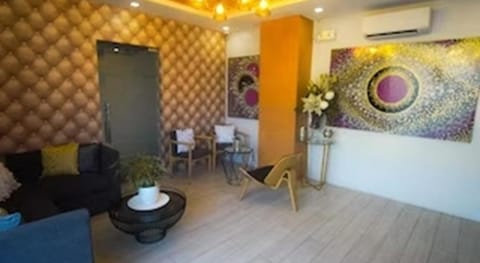 OYO 1030 AI Hotel Vacation rental in Las Pinas