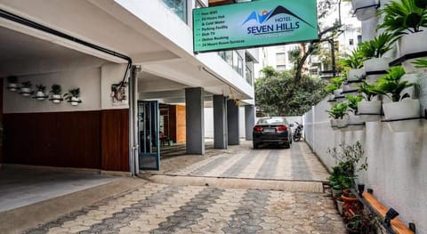 Hotel Seven Hills Vacation rental in Pune