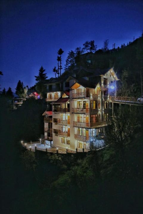 The Bliss Cottages and Apartment villa Vacation rental in Manali