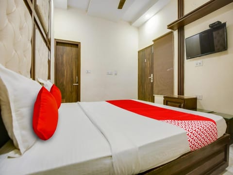 OYO Hotel Noor Vacation rental in Chandigarh