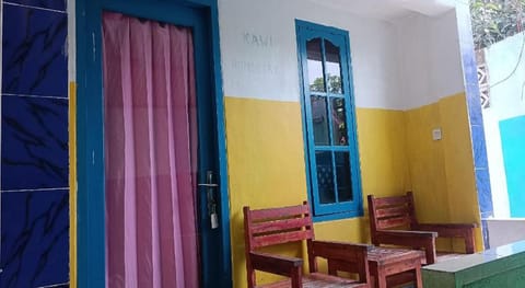 OYO 93359 Kawi Homestay Vacation rental in Pujut