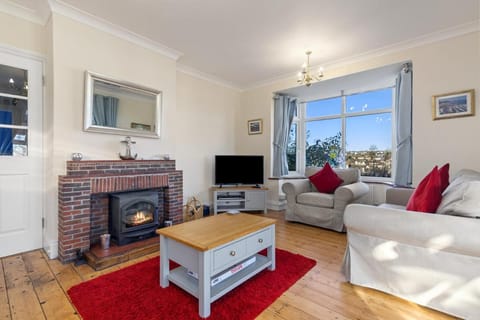 Four Oaks - Sea and Harbour Views Vacation rental in Saundersfoot