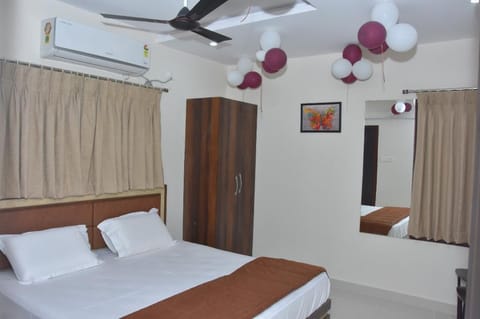 Sk7 Service Apartments Vacation rental in Vijayawada