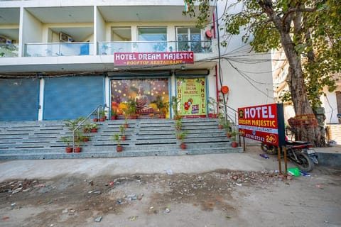 FabHotel HC Dream Majestic Vacation rental in Chandigarh