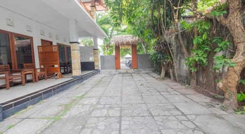 Transit Inn Senggigi Vacation rental in Batu Layar