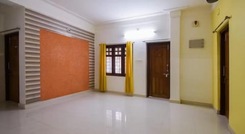 Goroomgo Mks Inn Bhubaneswar Vacation rental in Bhubaneswar