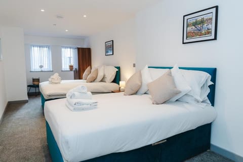 George House Modern Apartments by VICHY Vacation rental in Hull