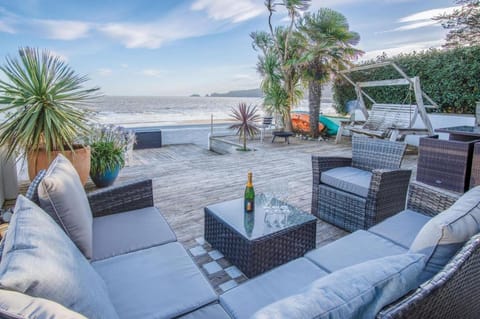 Beachways - 5 Bedroom Holiday Home - Saundersfoot Vacation rental in Saundersfoot