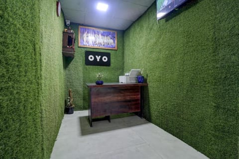 OYO Highway Townhouse Vacation rental in Noida