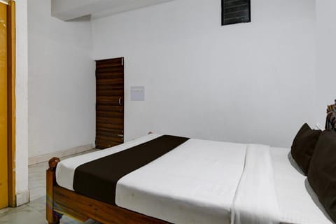 OYO 82217 SS International Vacation rental in Bhubaneswar