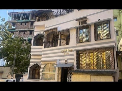 FabExpress Avenue Villa Vacation rental in Kolkata