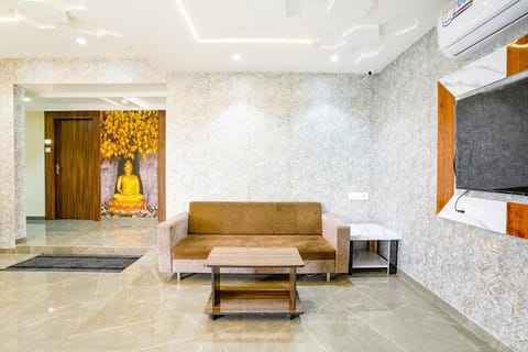 FabHotel Hill Park I Vacation rental in Vadodara