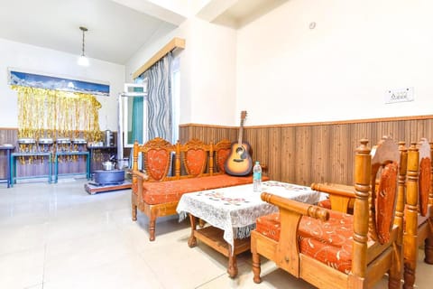 FabHotel Elavali Valley Vacation rental in Manali