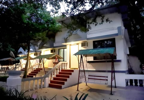 Ishwar Inn by Joy Suites Vacation rental in Mahabaleshwar