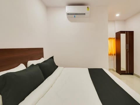 Collection O HOTEL BEDS INN Vacation rental in Secunderabad