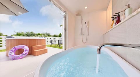 Crystal Villa Bayside Vacation rental in Okinawa Prefecture