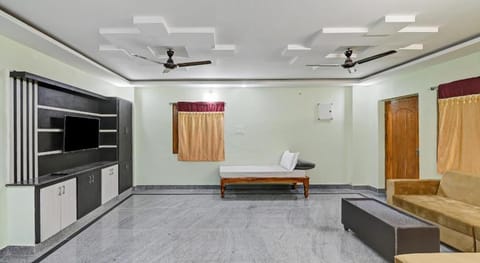 OYO PVS Home Stay Vacation rental in Tirupati