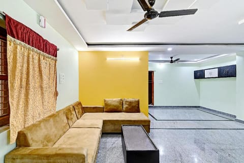 OYO PVS Home Stay Vacation rental in Tirupati