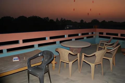 Goroomgo Mahamaya Guest House Varanasi Vacation rental in Varanasi