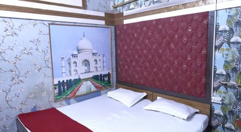 Taj City Hotel Vacation rental in Agra