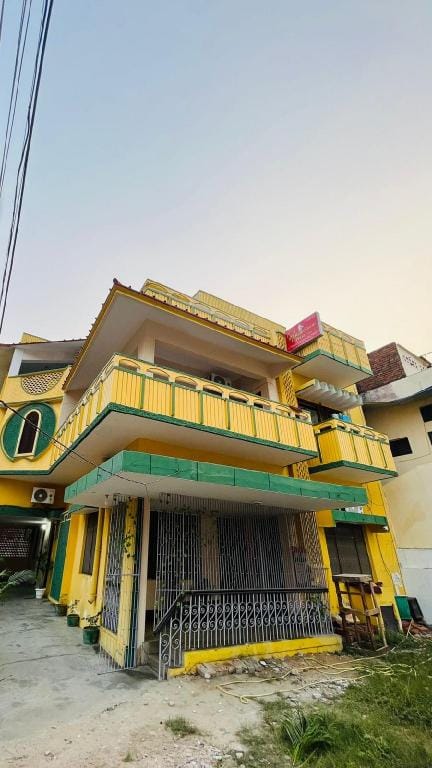 Rameshwar plaza  Vacation rental in Varanasi