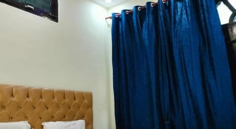 Hotel Moon Palace Vacation rental in Lucknow