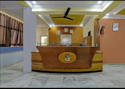 HOTEL SAROVAR INN NAROL Vacation rental in Ahmedabad