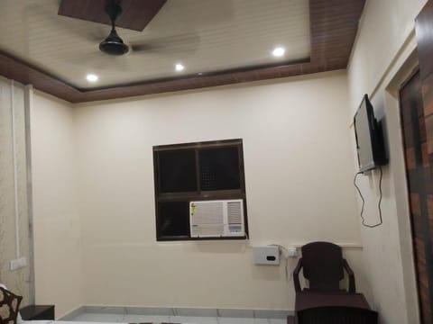 baba paying guest house Vacation rental in Varanasi