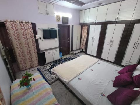 Vibe Villa Hostel Vacation rental in Udaipur