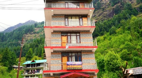 ROYAL HILLS Vacation rental in Manali